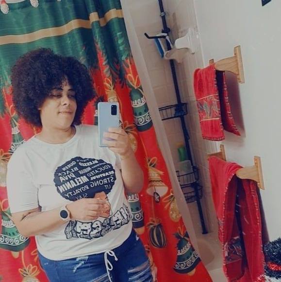 Profile Picture of Janitza Mercado (@jani24) on Poshmark