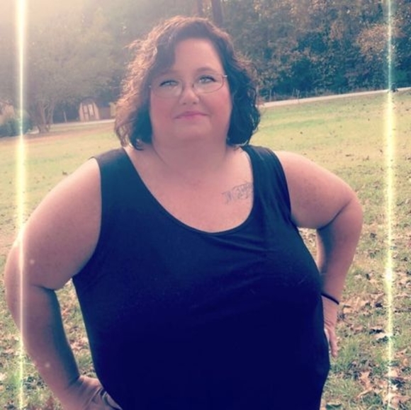 Profile Picture of Cynthia Capps (@cynthiamize70) on Poshmark