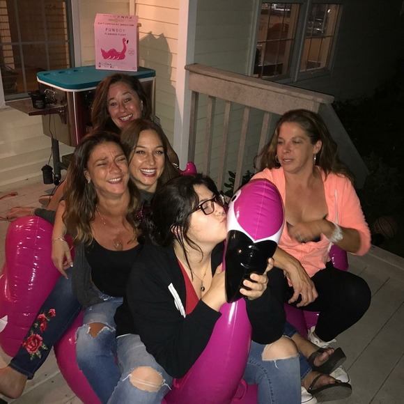 Profile Picture of Pamela Kimble (@pkimble) on Poshmark