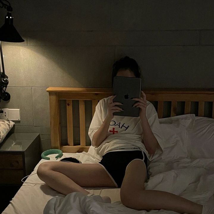 Profile Picture of eairlori (@eairlori) on Tiktok