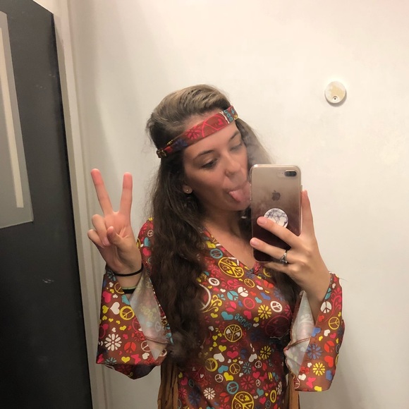 Profile Picture of Hope Manack (@hopenicole999) on Poshmark