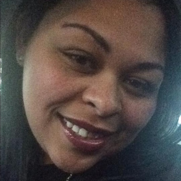 Profile Picture of Maria Puhalski (@mariadavis2008) on Poshmark