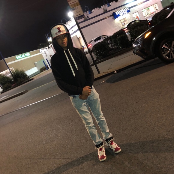 Profile Picture of Marvin Hatchett (@mtg039) on Poshmark