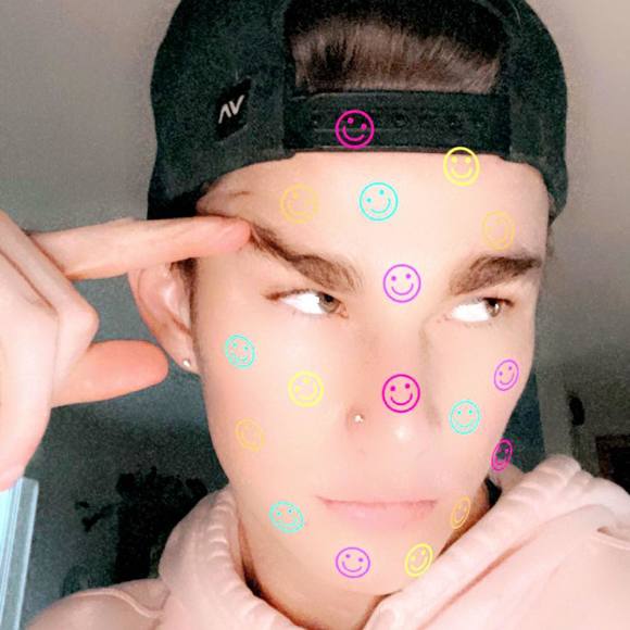 Profile Picture of Brandon Bachofer (@bbbachofer) on Poshmark