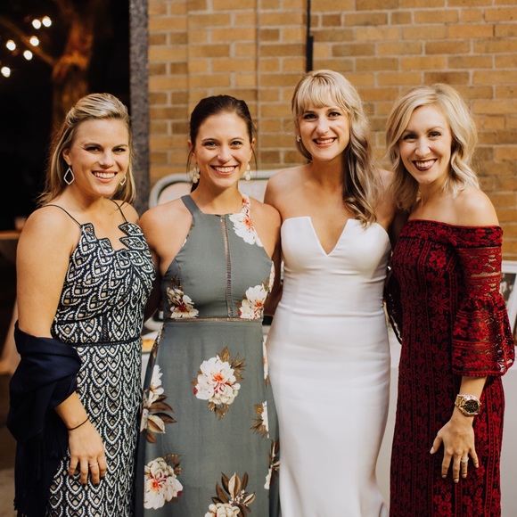 Profile Picture of Bri Lantz (@bnw0327) on Poshmark