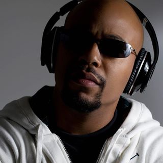 Profile Picture of John Gibes (@BuyBeatsToday) on Facebook