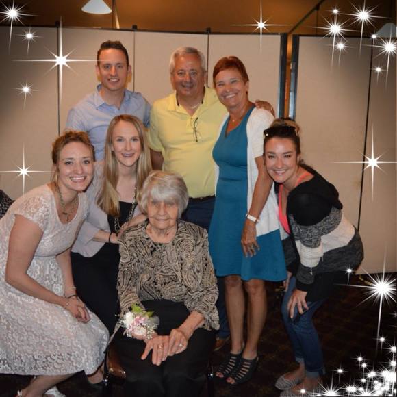 Profile Picture of Joann Kimak (@joannkimak) on Poshmark