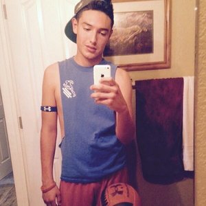 Profile Picture of Bruce Murga (@bruce8qb) on Myspace
