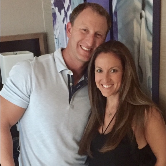 Profile Picture of Danielle Danneman (@dcmiller82) on Poshmark