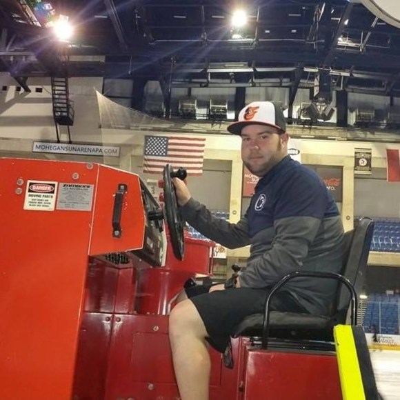 Profile Picture of Bryan Harding (@bharding08) on Poshmark