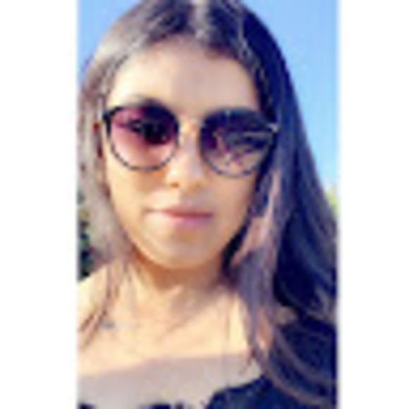 Profile Picture of Dhwani Patel (@dhwaniaru) on Poshmark