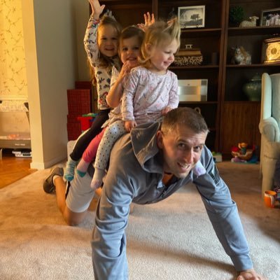 Profile Picture of Dan Yokitis (@coach_yo) on Twitter