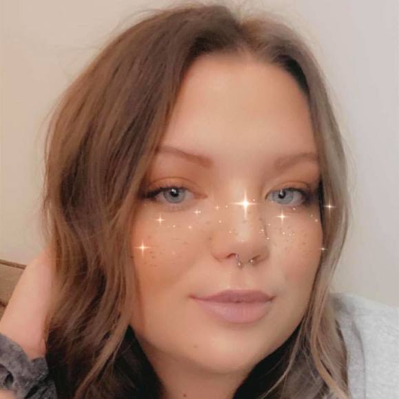 Profile Picture of Rachel Rixner (@rachelmeagan612) on Poshmark