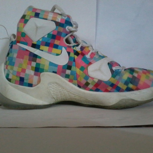 Profile Picture of Dominic Allen (@sswain3333) on Poshmark