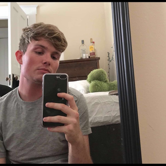Jonah Cline - Poshmark Profile Picture of Jonah Cline (@jonahcline) on Poshmark