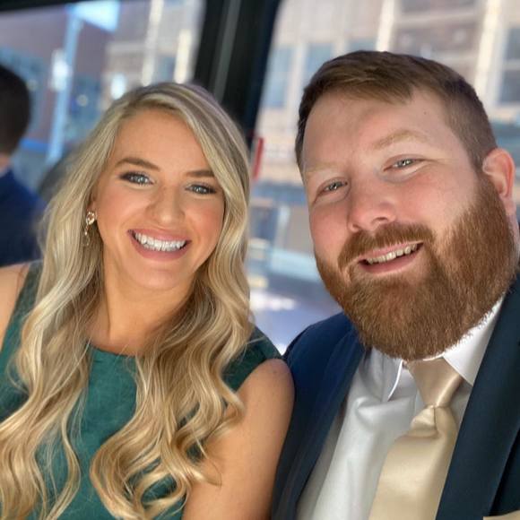 Profile Picture of Taylor Hankinson (@tayhank) on Poshmark