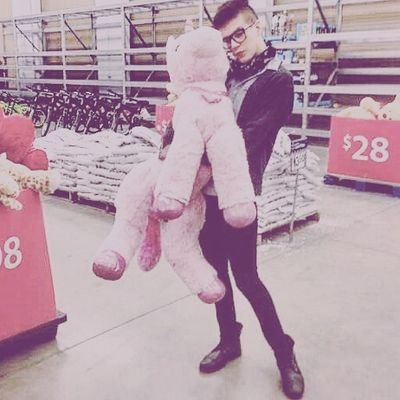 Profile Picture of Kenneth Leon Bolin (@X23Chanel5) on Twitter