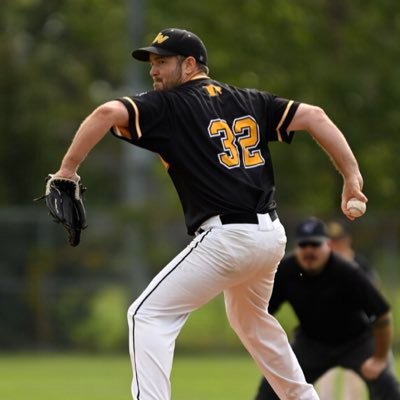 Profile Picture of Andy Crenshaw (@Shawshank82) on Twitter