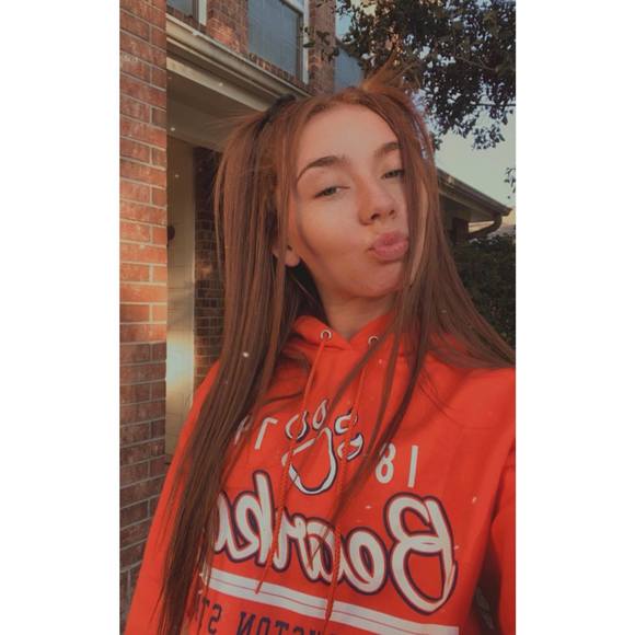 Profile Picture of Chreen Brown (@chreenbrown) on Poshmark