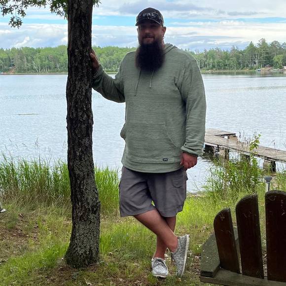 Profile Picture of Alex Vavra (@mickeyvav) on Poshmark