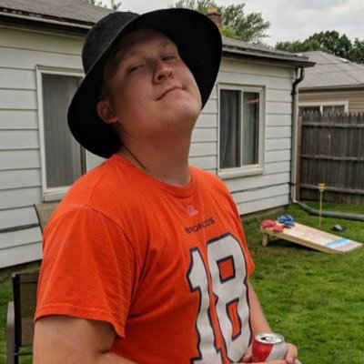 Profile Picture of Terry Baeless (@AlanTaylorRadio) on Twitter