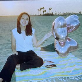 Profile Picture of Crystal (@lozanocrystal15) on Pinterest