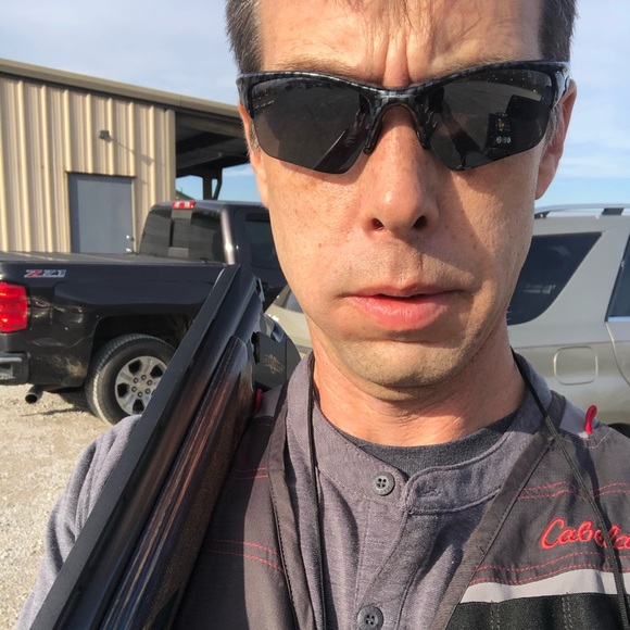 Profile Picture of Brian Fields (@bdf582) on Poshmark