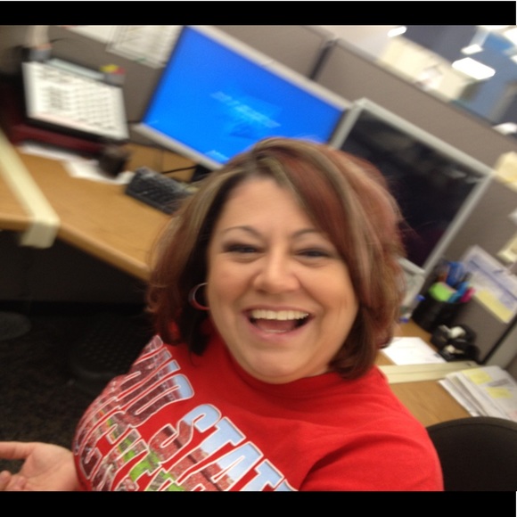 Profile Picture of Dawn Reedy (@dawnselvey) on Poshmark