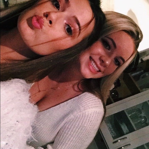 Profile Picture of Anna Cordaro (@annakcordaro1) on Poshmark