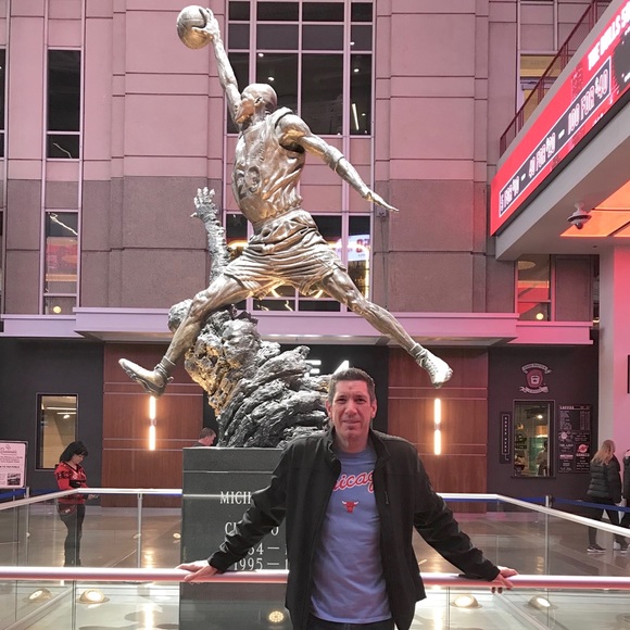 Profile Picture of Michael Wrzesinski (@m_wrzesinski) on Poshmark