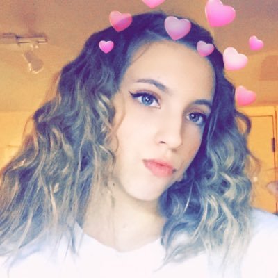 Profile Picture of Laura Cates (@LauraCates10) on Twitter