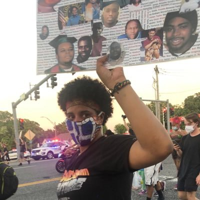 Profile Picture of Angela Monique Broadnax (@NiqueBnax) on Twitter