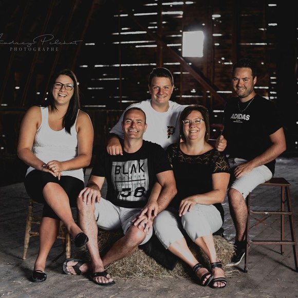 Profile Picture of Andree Poulin (@andreepoulin) on Poshmark