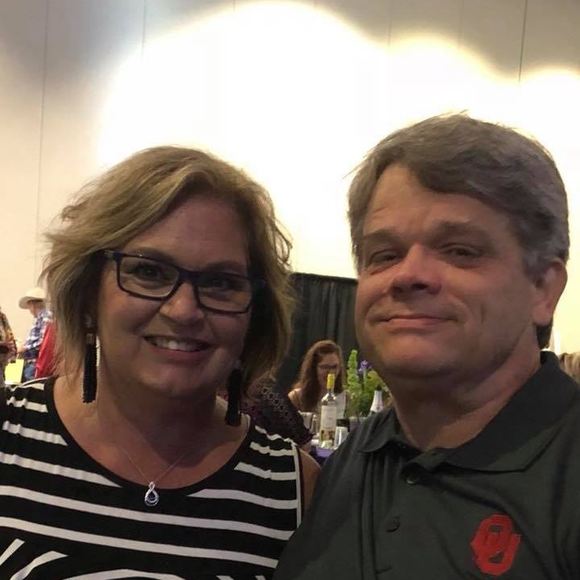 Profile Picture of Kelli Williams (@kelli_williams) on Poshmark