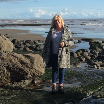 Profile Picture of Tracy Bell-Reeves (@Bellreeves61) on Twitter