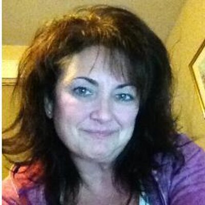 Profile Picture of Kelli Tyler (@kellisuetyler) on Twitter