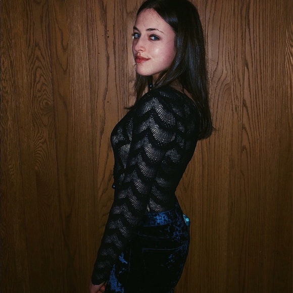 Profile Picture of Haley Rosenfarb (@hrosenfarb) on Poshmark