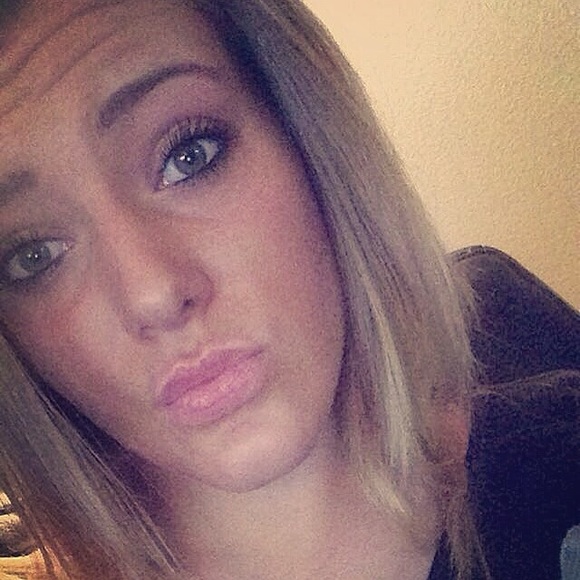 Profile Picture of Marnie Harstad (@marnieharstad) on Poshmark