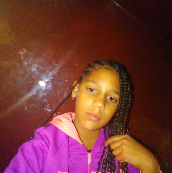 Profile Picture of Tashawnna Cole (@tashawnnacole) on Poshmark