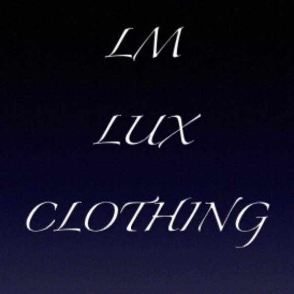 Profile Picture of Lisa Mcwilliams (@lm_lux_clothing) on Poshmark