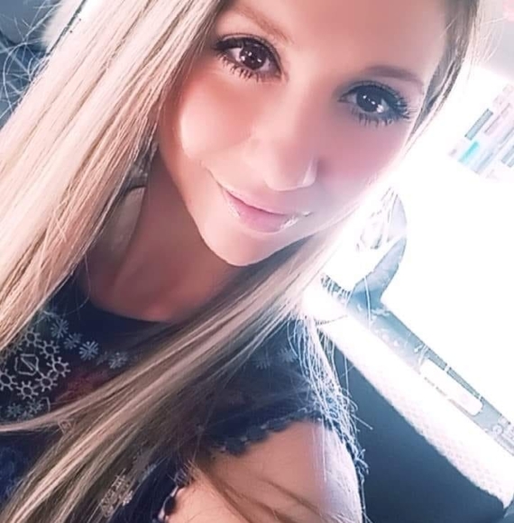 Profile Picture of Samantha Mckone (@smckone2018) on Poshmark