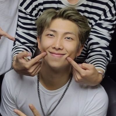 Profile Picture of 💜PamelaAlva💜[파멜라]💜 (@PamPam_Alvarez) on Twitter