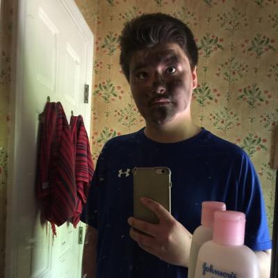 Profile Picture of Jonathan Datz (@DatzyDog31) on Twitter