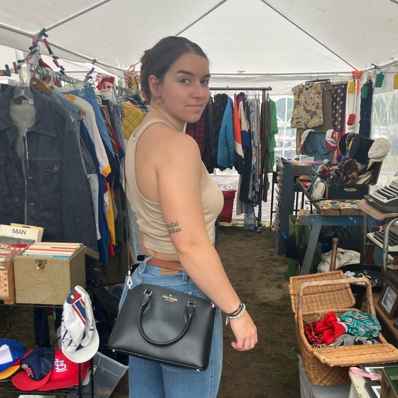 Profile Picture of Alyssa Lemay (@al_lemay) on Poshmark