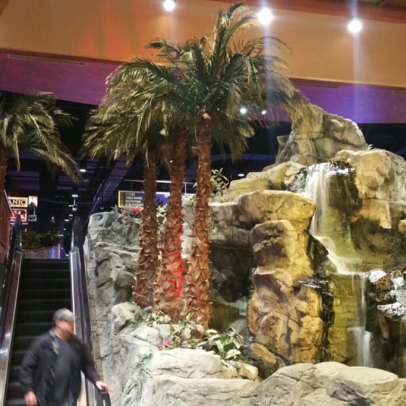 Profile Picture of William Nyamekye (@willsmick) on Poshmark