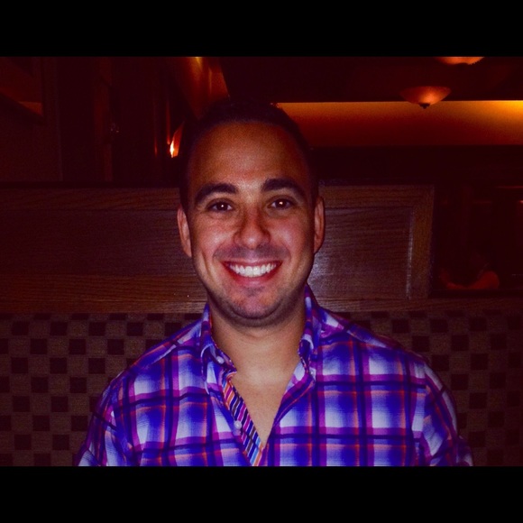 Profile Picture of Matt Carboni (@mcarboni) on Poshmark