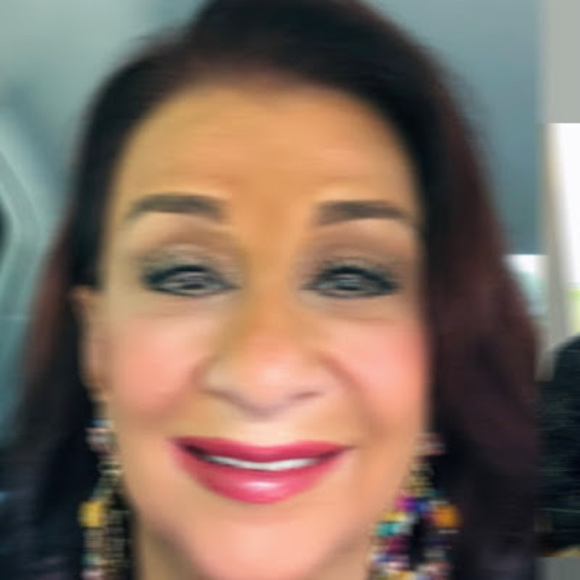 Profile Picture of Christine Rampino (@crampino080) on Poshmark