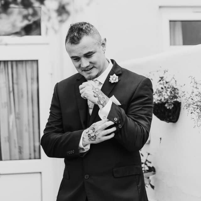 Profile Picture of Ryan Hallett (@@ryanf1982) on Tiktok