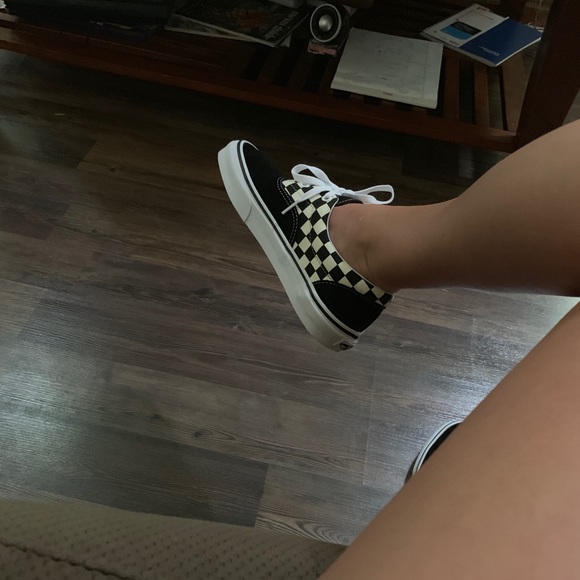 Profile Picture of Christy Goldsmith (@cgoldii) on Poshmark