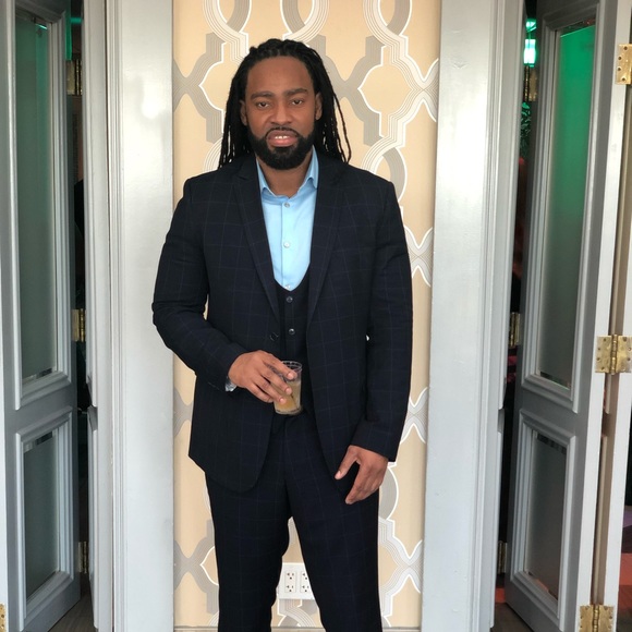 Profile Picture of Keith Ellis (@lionzxionn) on Poshmark